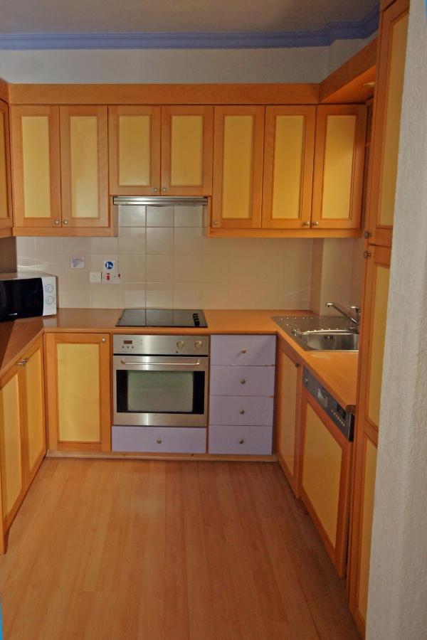 Resitour - Paphos Gardens Apartamento Exterior foto